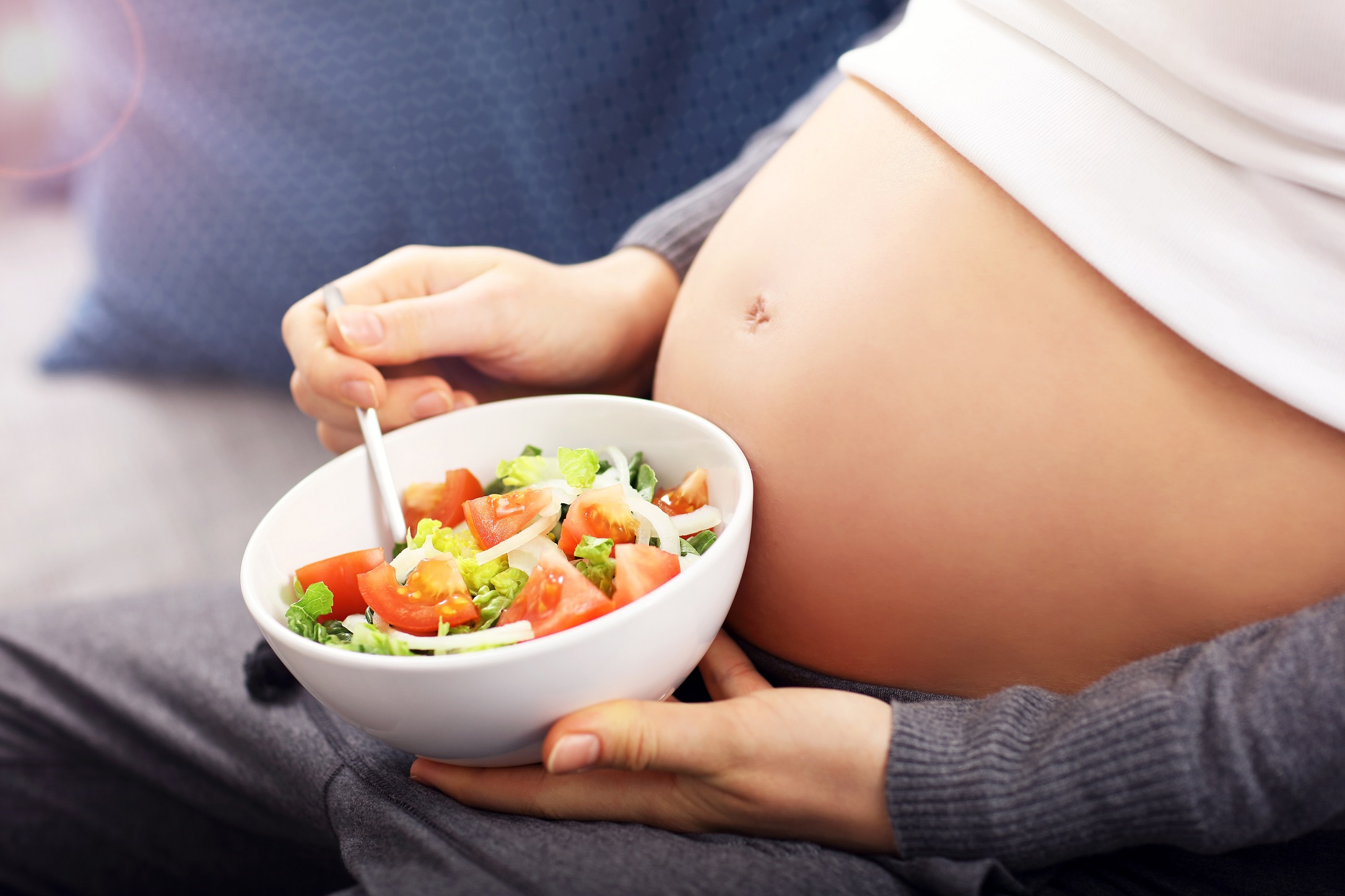 Ernährung in der Schwangerschaft Klinikum Obergöltzsch Rodewisch © Kalim – stock.adobe.com